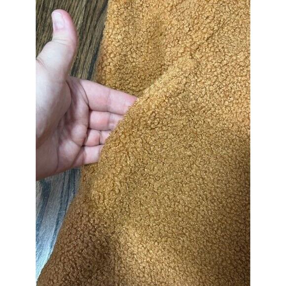 Marine Layer Eden Sherpa Overshirt Button Front Teddy Shacket Cashew Large NWT - Picture 7 of 10